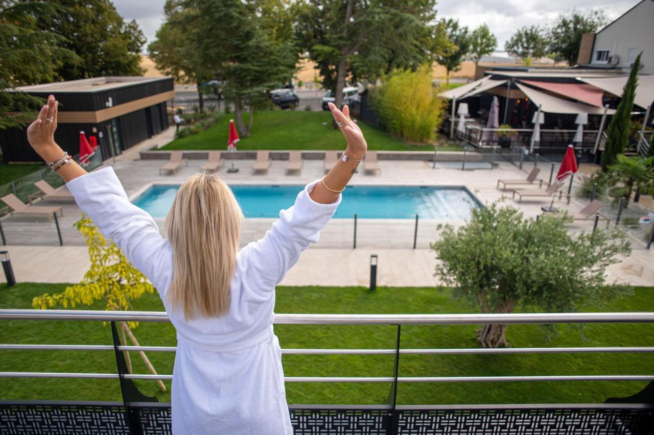 Logis Hotel Relais Saint Jacques - Chateauroux Déols Zewnętrze zdjęcie