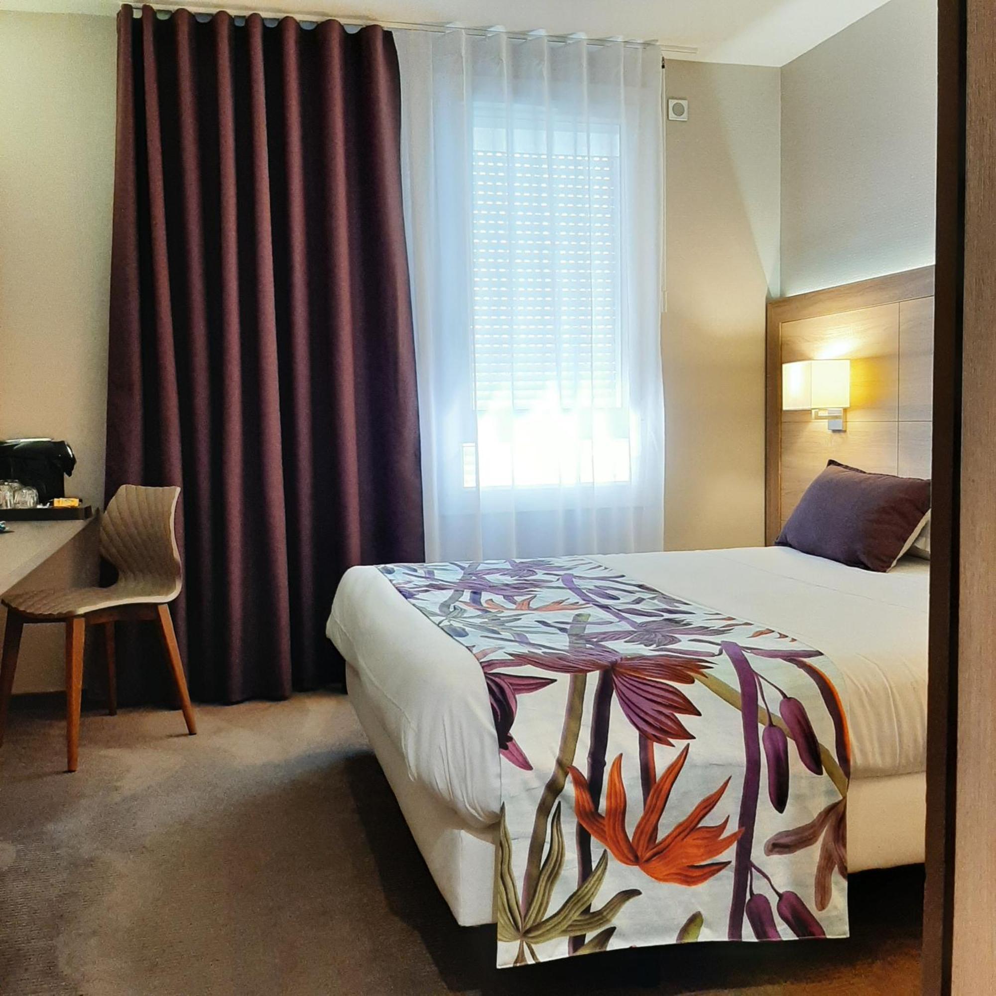 Logis Hotel Relais Saint Jacques - Chateauroux Déols Zewnętrze zdjęcie
