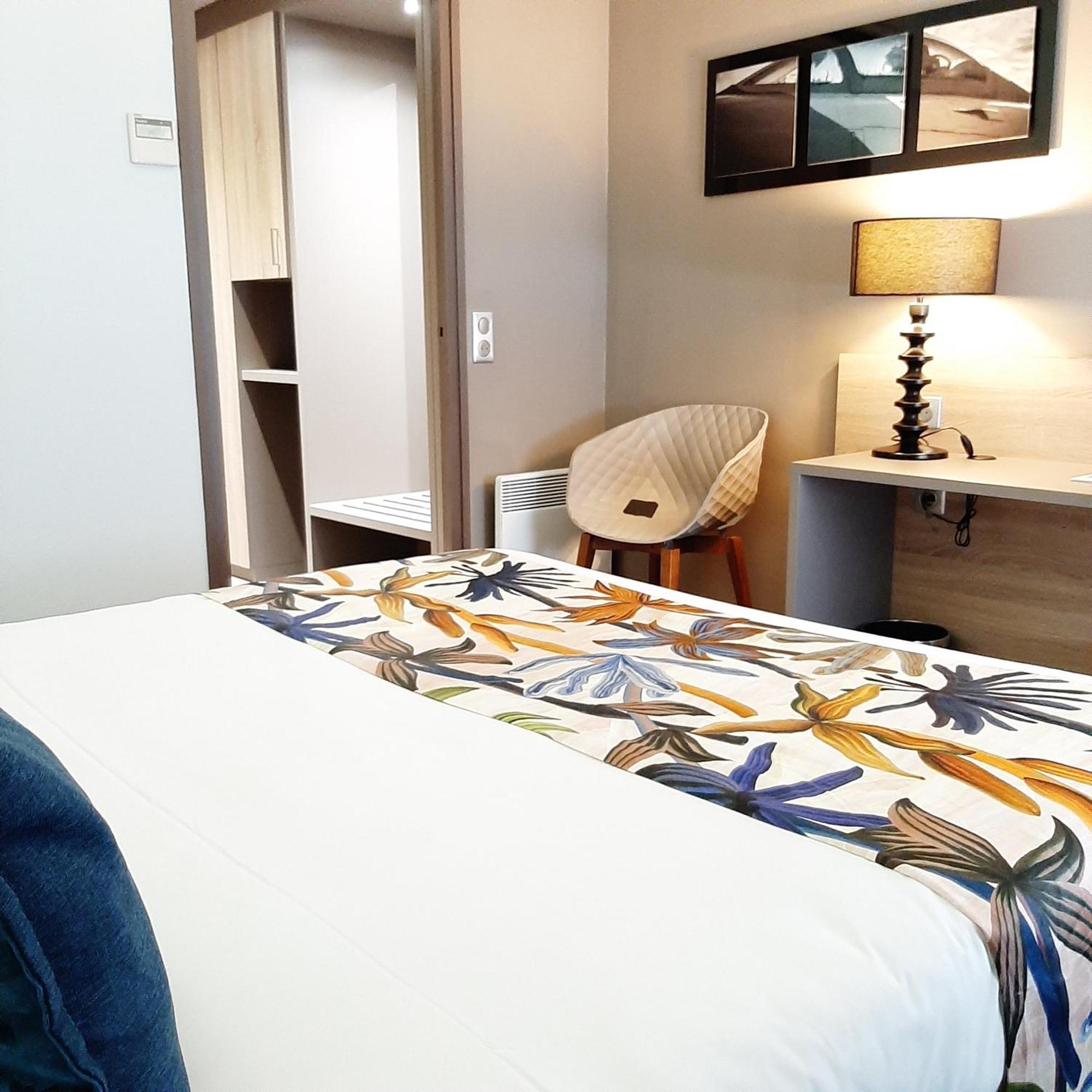 Logis Hotel Relais Saint Jacques - Chateauroux Déols Zewnętrze zdjęcie